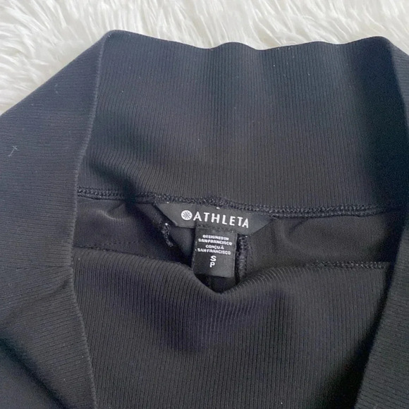 Athleta Jogger with zip pockets. Black. Size Small. - Picture 5 of 7